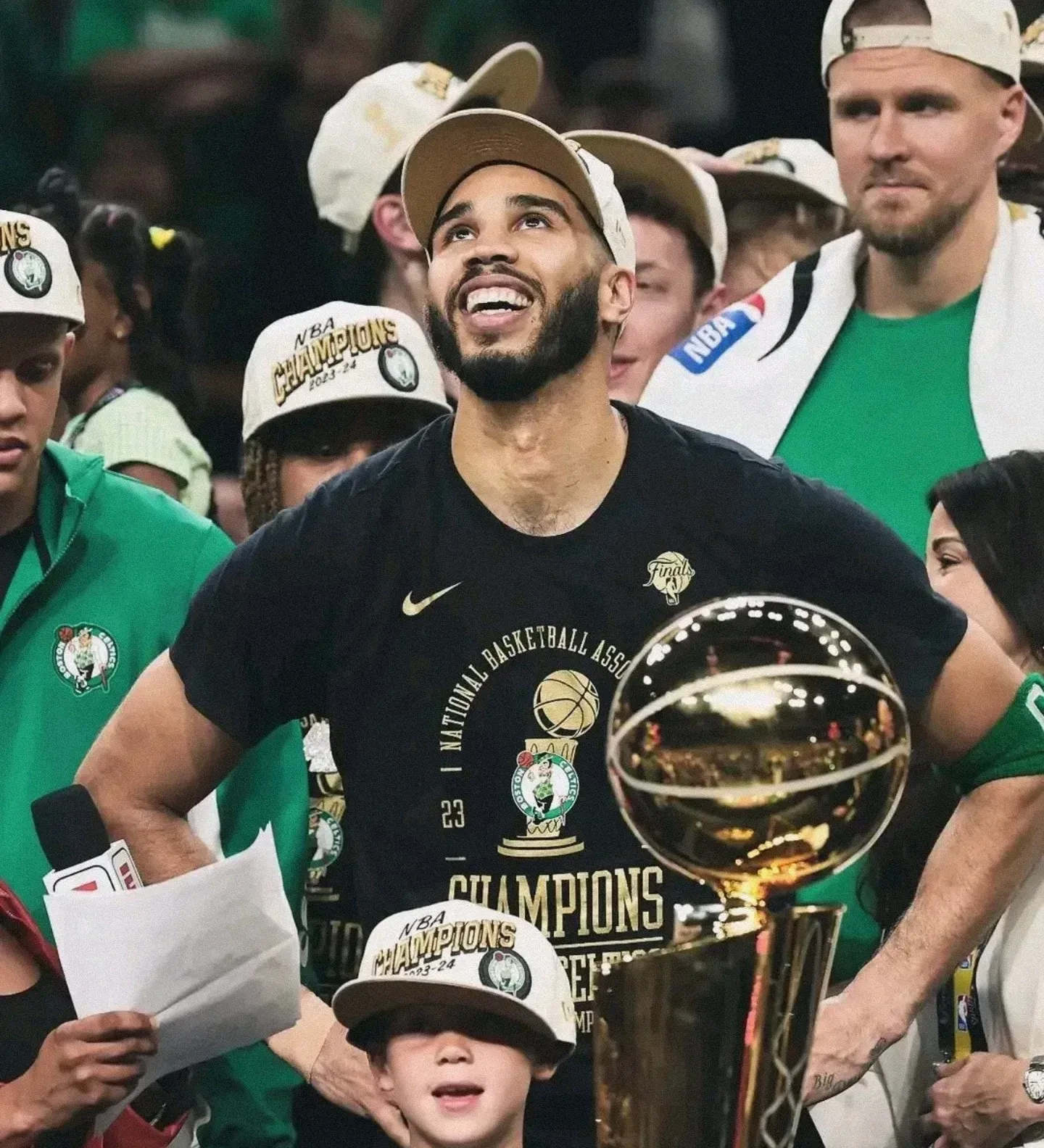 PG电子线上登入-凯尔特人火力全开,大胜对手赢球