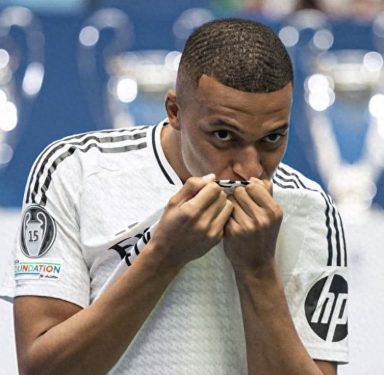 PG电子官网-球队备战重要比赛，冲刺欧洲豪门赛事